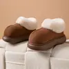 Chinelos de pelúcia de algodão femininos de cano alto com gola grande de pelo, sola grossa e macia, forrados com fleece para aquecimento, adequados para uso interno e externo