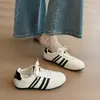 Zapatos de entrenamiento alemanes de suela gruesa para mujer, nuevo estilo de moda de otoño, zapatillas blancas de suela blanda, zapatos casuales para correr, zapatos atléticos y zapatos de vestir.