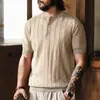Nueva Camisa de Punto para Hombre con Cuello Henley de Manga Corta en Seda Helada Lyocell Estilo Old Money, Top Versátil de Marca de Moda para Otoño para Hombres