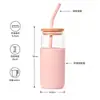 Vaso para refresco, vidrio de borosilicato alto, transparente, permite ver el contenido, apto para bebidas frías, de paredes rectas, alto, con popote, personalizable con un logo basado en tu diseño
