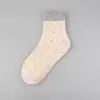 Meias Femininas Zhuji de Cano Médio para Outono e Inverno, Espessadas e Quentes, Meias de Fio Pontilhado Color-Blocked, Absorventes de Suor, Resistentes a Odores, Meias Arrastão