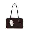 Bolsa de ombro retrô transfronteiriça para mulheres, nova moda 2026, bolsa de ombro requintada, bolsa tote de camurça de grande capacidade