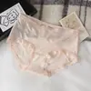 Panty de encaje satinado de cintura media de lujo ligero con atmósfera, sexy brumoso, ligero y suave, ropa interior triangular para mujer 3924