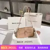 Una generación de bolsos de nicho de lujo ligero con strass tipo baguette 2024 nuevo sentido de alta gama para cena de mujer verano bolso de axila venta al por mayor