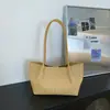 Bolso de axila de alta gama transfronterizo de nicho con patrón de diamante para mujer, nuevo bolso de hombro versátil para el día a día 2026, bolso tipo almohada de boliche