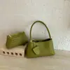 Nuevo Bolso de Mimbre Tejido Francés 2026 Bolso Coreano para Hombro Textura de Alta Calidad Temperamento de Nicho Bolso de Hombro Versátil para Mujer