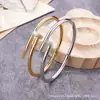 Pulsera Kajia de Acero de Titanio Hebilla Nueva Europea y Americana Joyería de Clavo Venta Caliente en Indonesia Sudeste Asiático Pulsera de Acero Inoxidable con Diamantes