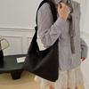 Bolso Casual Plisado de Tela de Nailon Simple y a la Moda de Gran Capacidad 2025 Estilo Nuevo de Primavera Bolso Dumpling Cruzado de Hombro Personalizado