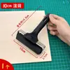 Grabado con hongo de madera maliense pigmento de tinta para moler pintura en relieve rodillo de frotar de madera maliense arte de xilografía