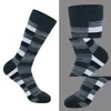Calcetines para Hombre de Tallas Grandes de Comercio Exterior Transfronterizo, Calcetines Deportivos a Rayas Retro con Bloques de Color, Calcetines Largos de Media Pantorrilla Estilo Europeo y Americano, Calcetines de Algodón de Cintura Alta de Tubo Largo