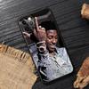 Carcasa de teléfono con dibujos animados negros para iPhone 15.