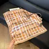 Pañuelo de Seda 70 Cuadrado Estilo Coreano Moda Versátil Profesional Seda Imitación Pequeño Pañuelo para el Cuello Pañuelo de Seda Retro Estampado de Lunares para Mujer