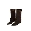 Botas western de salto plataforma estilo retrô francês com bico fino para mulheres, novas botas de montaria de cano médio para outono e inverno de 2026
