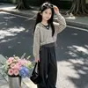 Conjunto de três peças: colete moletom com capuz listrado estilo coreano para meninas, calça esportiva casual de perna larga para primavera/outono