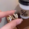 Pendientes de Aro de Lujo Ligero Desplazados Completamente Diamantados Pendientes de Diseño Exquisito Sencillo de Nicho Pendientes de Moda Nuevos 2025 para Mujer
