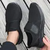 Zapatos de Mujer Transfronterizos Verano Malla Hueca Transpirables Zapatos de Pareja Suela Suave Tacón Plano Ligeros Velcro Zapatos de Madre