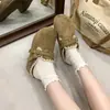 Mules fechadas slip-on de moda preguiçosa para mulheres, novo modelo 2026, chinelos versáteis slip-on de sola grossa que aumentam a altura para uso externo no outono