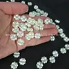 Perla Imitación Trébol de Cuatro Hojas Cuentas Facetadas Accesorios para Joyería DIY Pulsera Cadena de Teléfono Material Colgante Resina Blanca