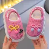 Pantuflas de algodón para niños para invierno, pantuflas de cuero impermeables para el hogar para niñas pequeñas de 1-3-4 años, pantuflas de algodón lindas y cálidas