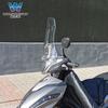 Muscle car Wolf es adecuado para parabrisas Haojue USR125 parabrisas delantero parabrisas transparente pedal piezas de modificación de motocicleta