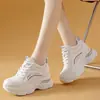 Tênis Chunky Dad para Mulheres, Novo Estilo Primavera e Outono 2026, Aumenta a Altura, Confortável, Branco Casual Versátil, Tênis para Estudantes, Respirável