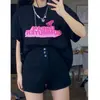 Shorts Jeans Feminino Plus Size Preto Slim Look Cintura Alta Hot Hot Pants para Menina Cheinha para Verão Quente com Design Irregular