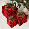 Caixa de Presente de Natal com Luzes, Decorações Xadrez Vermelho e Preto, Caixa Vazia, Enfeites de Pinha, Arranjo de Cena, Conjunto de Caixa de Presente de Três Peças