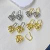 Brincos de Flor de Amor Vazados Tridimensionais Exagerados de Cobre Brincos Joias Bicolor Estilo Frio Moda Elegante Brincos Elegantes