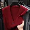Colete de lã com bolsos duplos, cardigã de tricô com padrão losango, colete masculino de cor sólida para outono e inverno com decote em V, peça de outer wear masculina para meia-idade