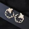 Mariposa Redondo Exquisito Pequeño Moda Lujo Brillante Circonita Pendientes Pequeños Elegante Temperamento Vivo Pendientes Únicos para Mujeres