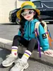 Chaqueta cortavientos con capucha de color liso para niña de comercio exterior, nueva chaqueta estilo coreano otoño 2026, abrigo para niños