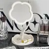 Espejo de maquillaje floral estilo Ins, un espejo de tocador de escritorio lindo y femenino, perfecto para tocadores, dormitorios de estudiantes y como espejo portátil para retoques