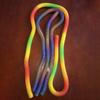 Tubo de plástico de arcoíris artículos deportivos color tubo de resorte tubo de resorte de plástico colorido accesorios para equipos de fitness tubo al por mayor