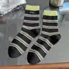 Meias Largas Listradas Color Block Estilo Coreano para Mulheres, Meias de Algodão Puro até a Panturrilha, Sem Costura, Respiráveis, Absorventes de Suor, Etiqueta de Tecido com Letra, Meias Versáteis e Modernas