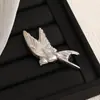Acero Inoxidable Europeo y Americano Paloma de la Paz Estilo Retro Broche Personalizado Animal Transfronterizo Estilo Metálico Accesorios de Ropa de Alta Gama
