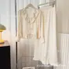 Pijama Novo de Cor Sólida com Gola Laço de Seda Gelada para Mulheres, Popular no Xiaohongshu, Fresco e Usável Fora de Casa, Roupa de Casa Feminina