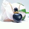 Venta al por mayor de fábrica botella de perfume de jade con forma de corazón de durazno, polvo de cristal, fluorita de cristal, amor, botella de aromaterapia, botella de aceite esencial, colgante de joyería