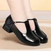 Zapatos Mary Jane de tacón grueso versátiles y cómodos para mujer, zapatos de cuero con tira en T, zapatos de vestir bajos, estilo retro para primavera y otoño