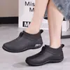 Botas de lluvia de estilo europeo y americano, caña corta, resistentes al desgaste, de caña alta, suela gruesa, boca poco profunda, para primavera y otoño, de caña baja, a la moda, antideslizantes, gruesas, color liso.