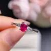 Anillo de Rubí Recién Cortado, Cristal de Rubí Fino, Piedra Principal Súper Limpia 4*6mm Plata 925 Incrustación de Precisión