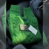 Suéter Pulôver Klein Blue de Tricô com Gola Redonda, Estilo High-End Outono e Inverno, Suéter de Fio Grosso Estilo Relaxado, Adequado para Usar por Cima ou em Camadas, Espessado