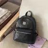 Mochila Feminina para o Dia a Dia 2026 Novo Estilo Estudante Universitário Texturizada Toque Leve de Luxo Leve Mochila Dupla Alça Retro Simples Viagem