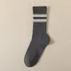 Meias para Homens e Mulheres, Estilos Outono e Inverno, Meias Longas Listradas Primavera e Outono, Antiodor, Absorventes de Suor, Respiráveis, Meia-Calça Esportiva Versátil Longa