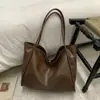 Bolso de Hombro Nuevo Invierno 2025 Retro Europeo y Americano Moda Simple Textura Bolso de Mano Gran Capacidad Bolsa para Viaje