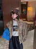 Chaqueta de Leopardo y Cuadros Otoño 2026 de Cheese and Meow Boys, Estilo Coreano Moderno y Genial, Cuello Alto Retro, Corte Holgado para Niños