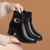 Botas cortas de tacón grueso, zapatos de mamá de suela suave para mujer, botas de otoño e invierno, zapatos cálidos de algodón para mediana edad y mayores, zapatos de cuero suave con forro polar de invierno