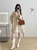 Outono Inverno 2026 Novo Casaco de Lã Feminino de Comprimento Médio com Lapela Casaco de Lã Estilo Coreano Solto Emagrecedor Estilo Versátil