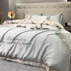 Juego de ropa de cama de cuatro piezas de seda helada lavada de alta gama con bordado, tacto lujoso, funda de edredón de verano, sábana bajera, juego de tres piezas para cama individual