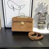 Bolsa Térmica Quadrada Pequena Tecida em Couro Nobuck para Mulheres Outono e Inverno 2025 Nova Bolsa Quadrada Pequena Tecida à Mão em Camurça Bolsa de Ombro Único Transversal