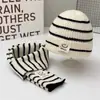 Conjunto de Dos Piezas de Gorro y Bufanda para Niños Ins Coreano Rayas Tejido Pulóver Gorro Otoño e Invierno 2023 Nuevo Conjunto de Bufanda